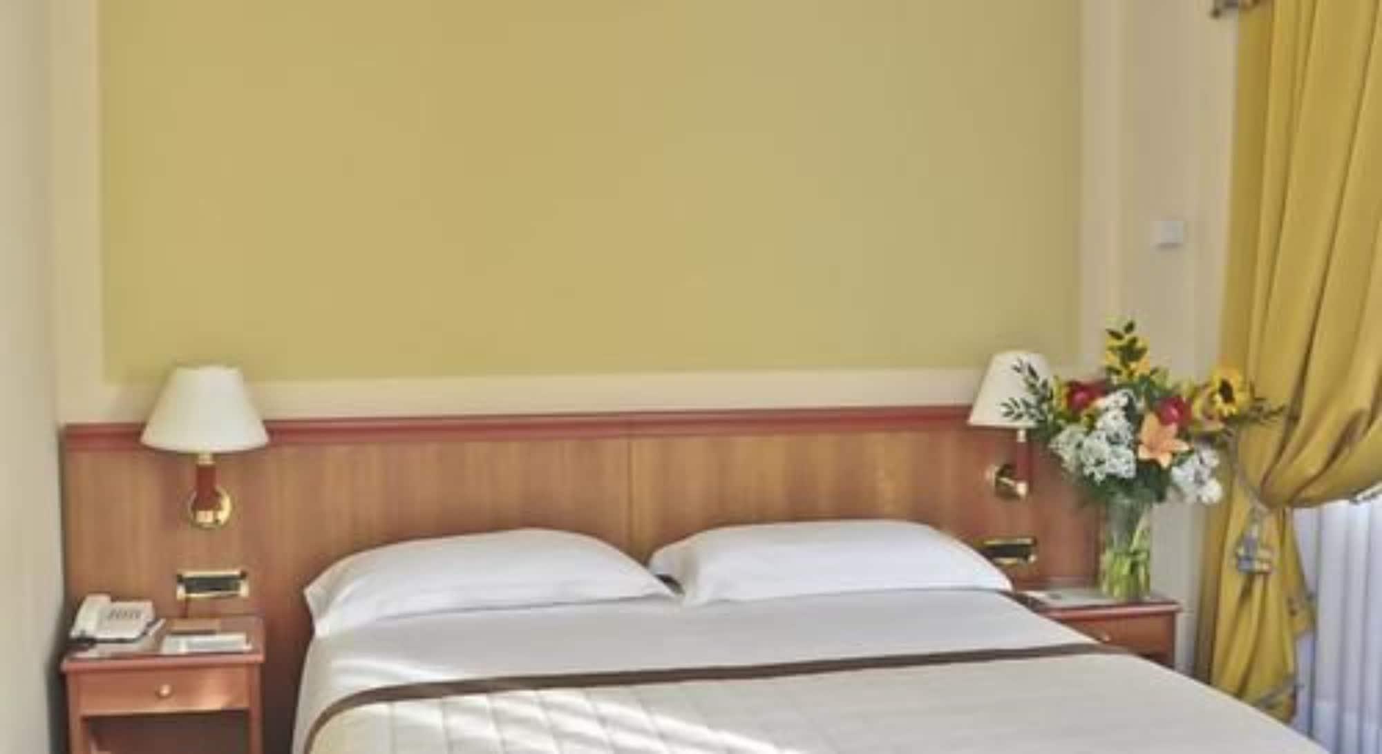 Hotel Lloyd Μιλάνο Εξωτερικό φωτογραφία