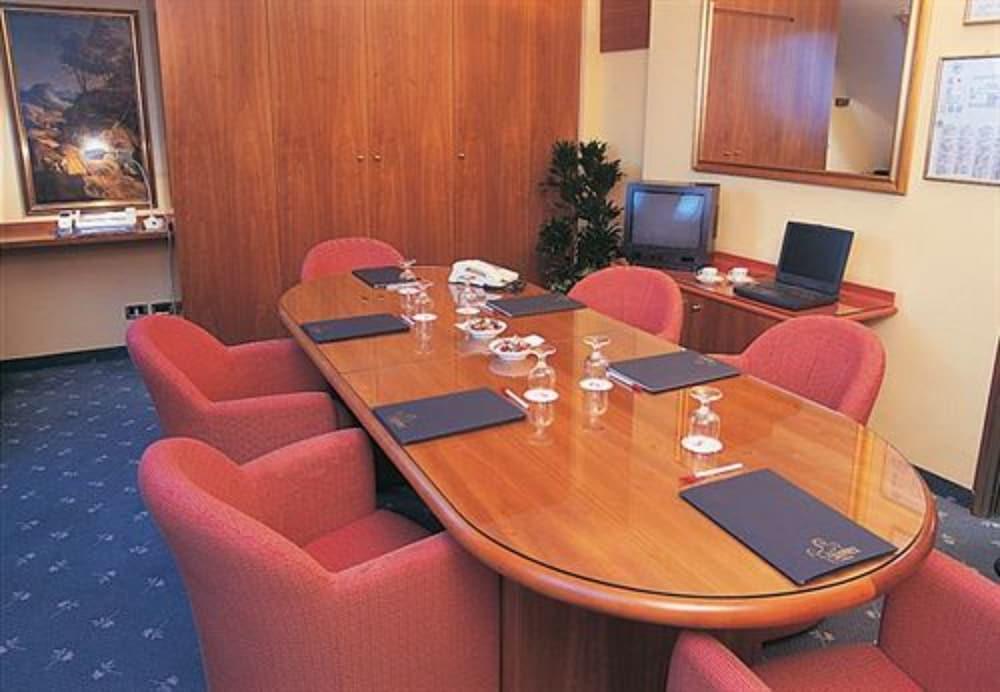 Hotel Lloyd Μιλάνο Εξωτερικό φωτογραφία