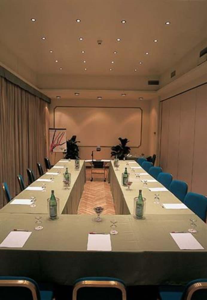 Hotel Lloyd Μιλάνο Εξωτερικό φωτογραφία