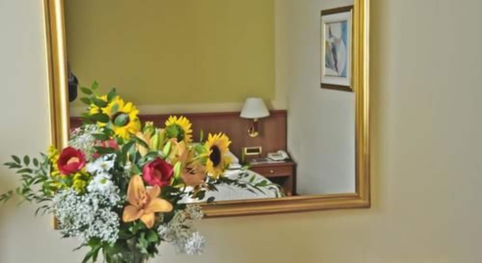 Hotel Lloyd Μιλάνο Εξωτερικό φωτογραφία