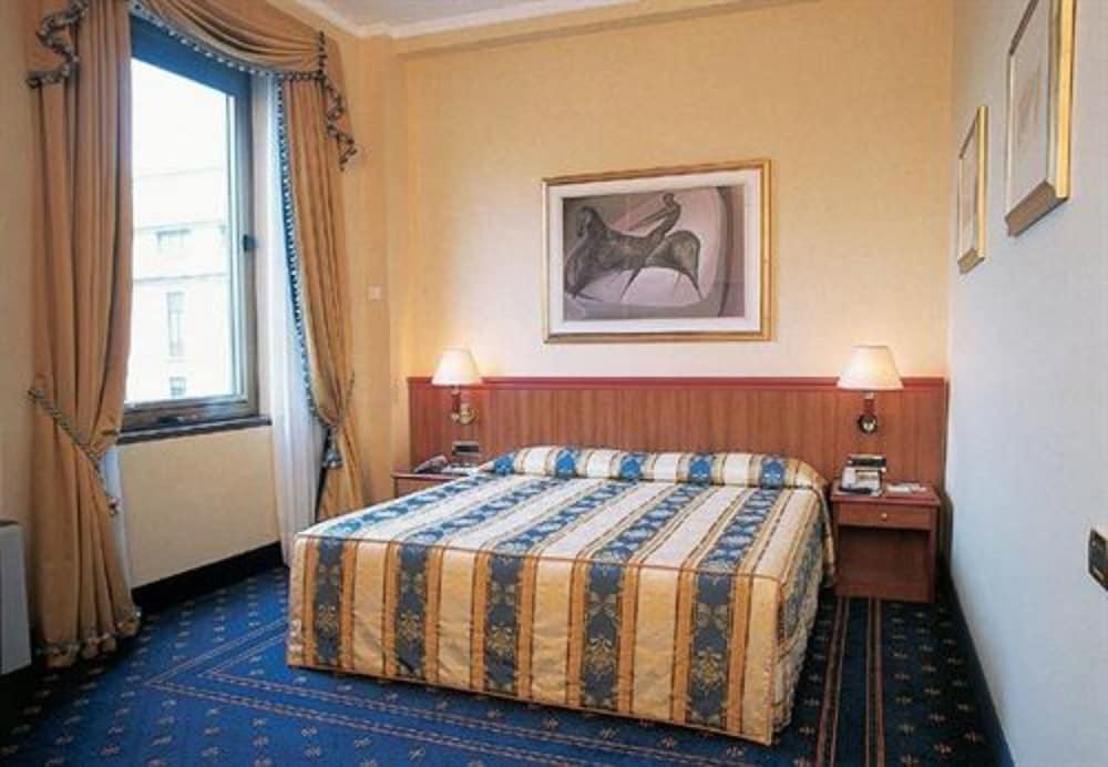 Hotel Lloyd Μιλάνο Εξωτερικό φωτογραφία