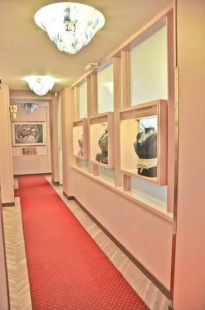 Hotel Lloyd Μιλάνο Εξωτερικό φωτογραφία