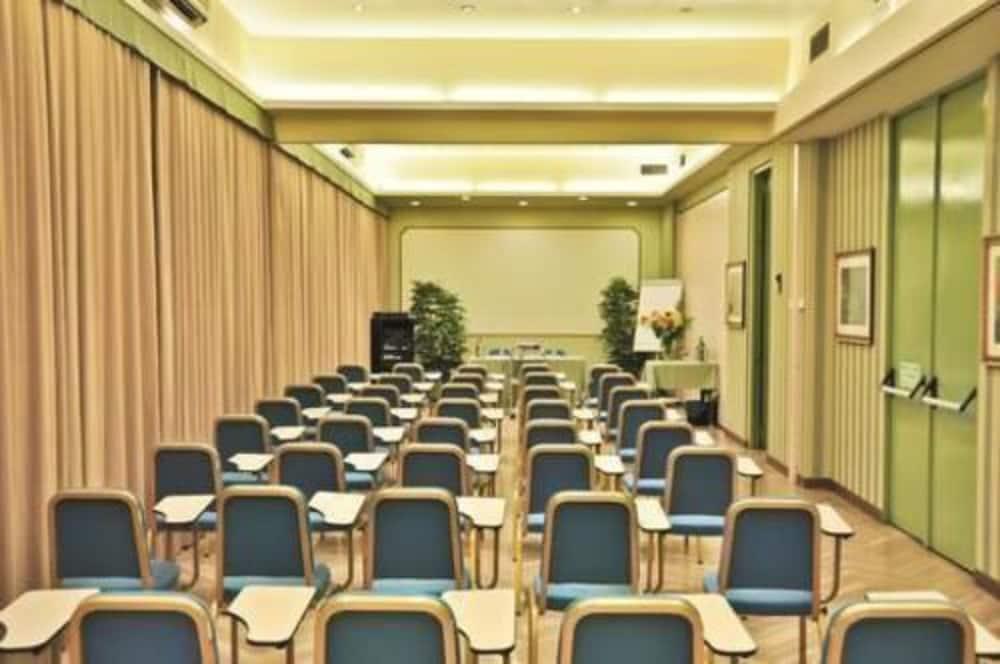 Hotel Lloyd Μιλάνο Εξωτερικό φωτογραφία