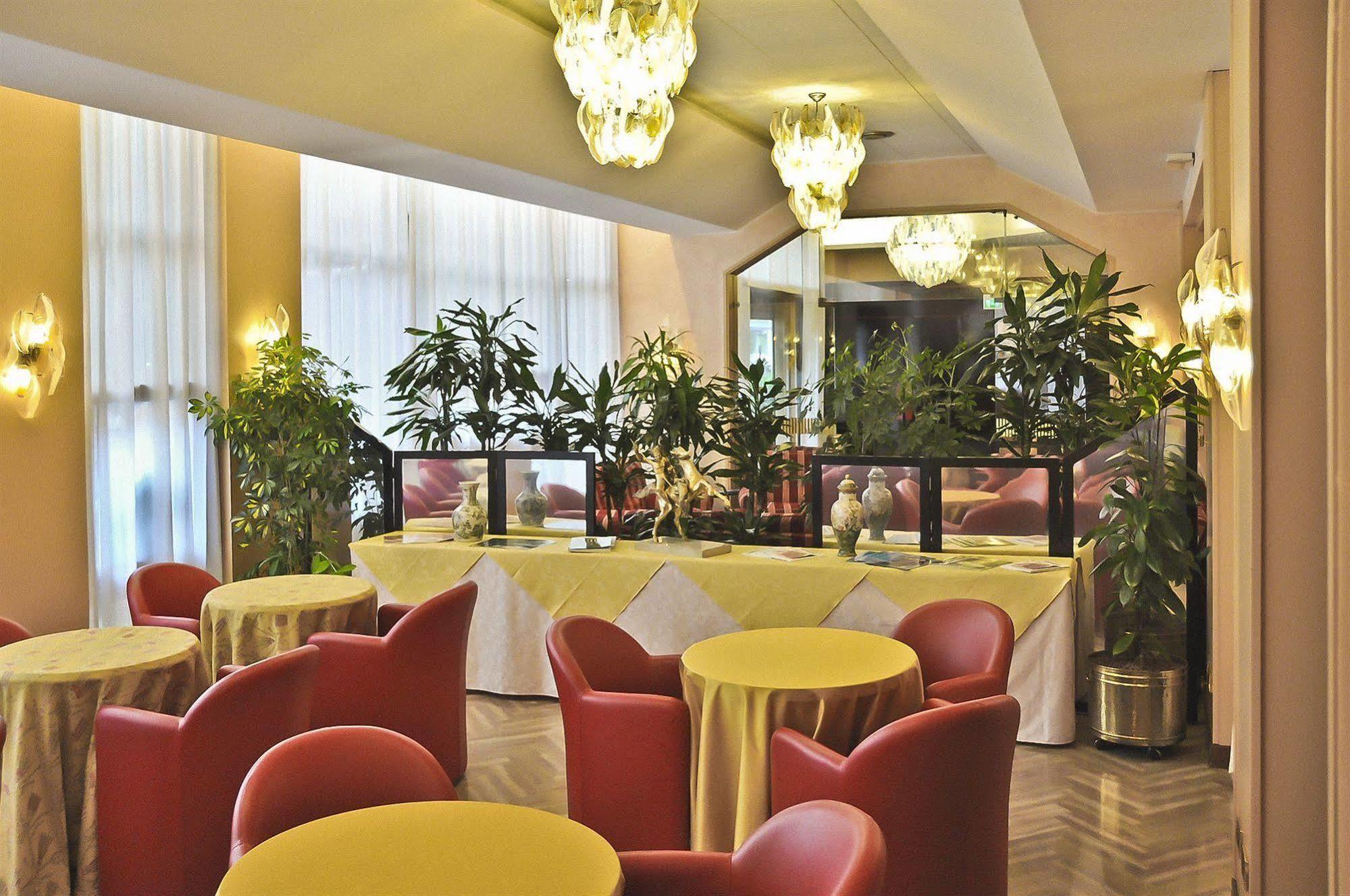 Hotel Lloyd Μιλάνο Εξωτερικό φωτογραφία