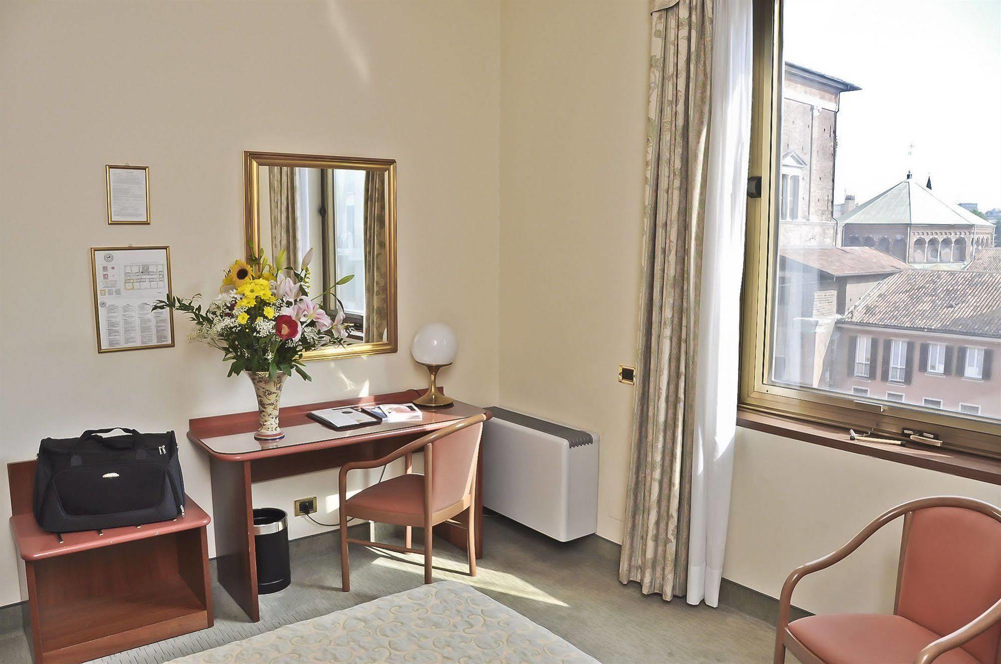 Hotel Lloyd Μιλάνο Εξωτερικό φωτογραφία