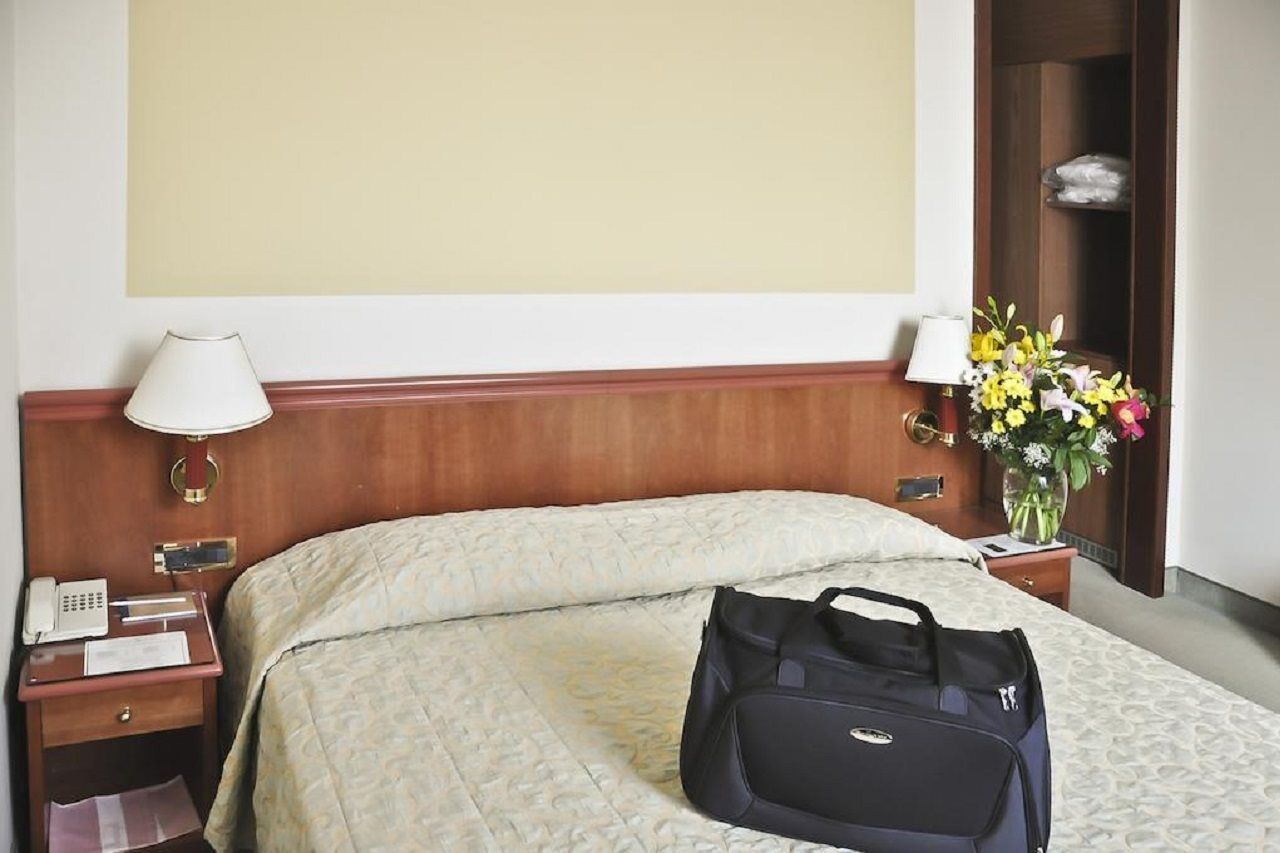 Hotel Lloyd Μιλάνο Εξωτερικό φωτογραφία